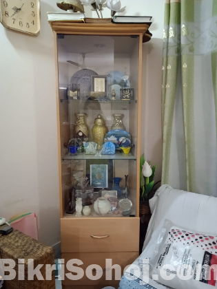 Showcase/bookshelves